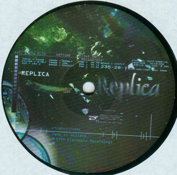 Replica (2) : Replica (12")