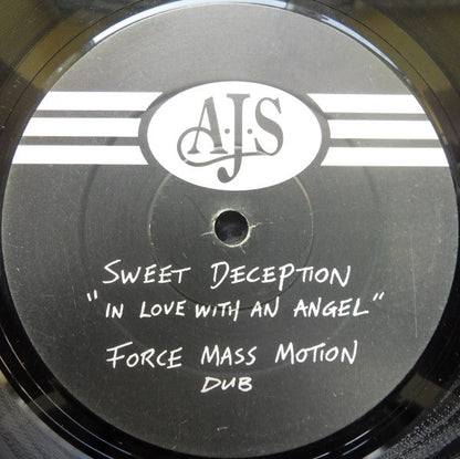 Sweet Deception : In Love With An Angel (2x12")