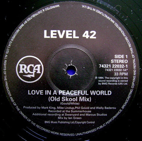 Level 42 : Love In A Peaceful World (12")
