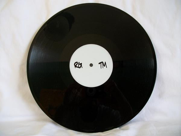 Rosie Gaines / Tina Moore : Closer Than Close / Never Gonna Let You Go (12", Unofficial, W/Lbl)