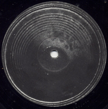 Beats International : The Sun Doesn't Shine (12", Single)